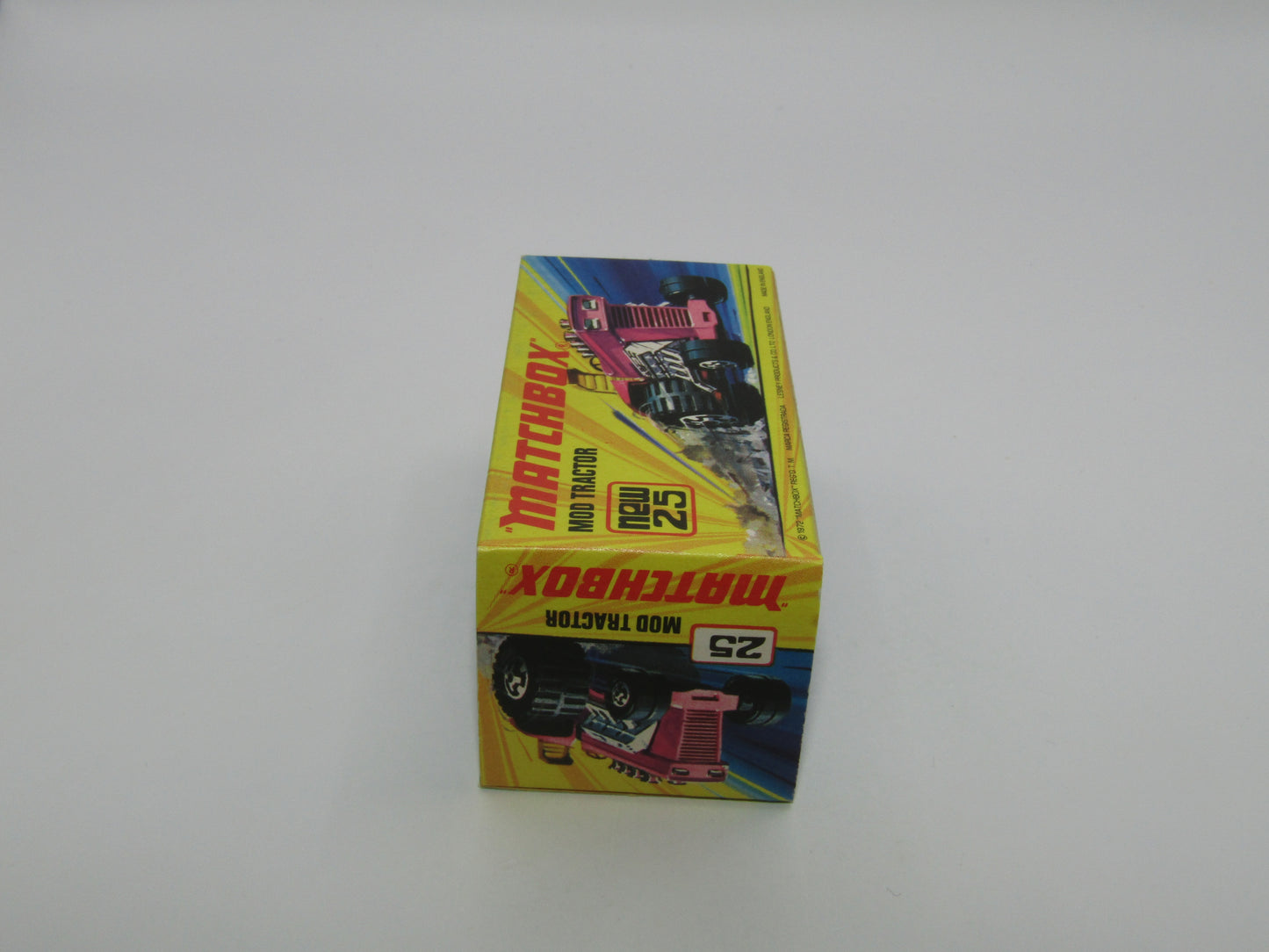 Matchbox Superfast No 25B Mod Tractor Purple RED Seat MC Wheels
