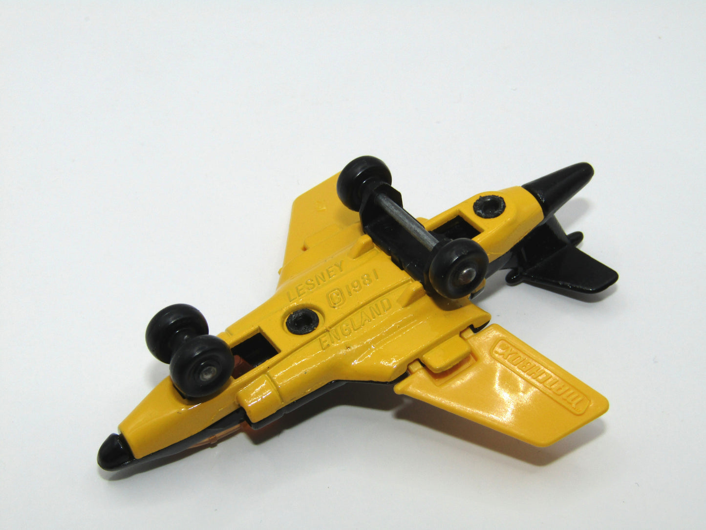 Matchbox Superfast 2D S2 Jet Light Amber Windows Yellow & Black