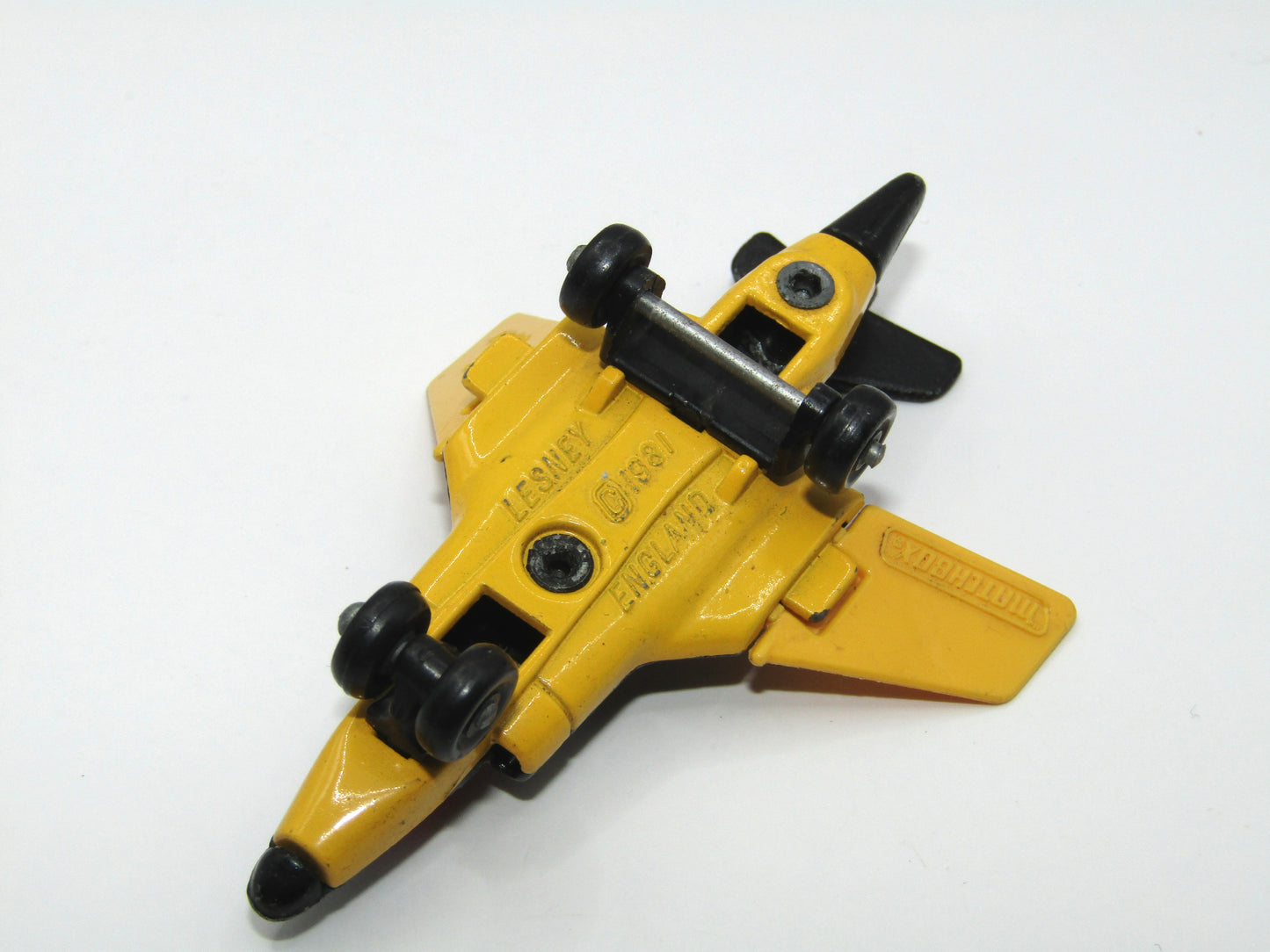 Matchbox Superfast 2D S2 Jet Red Windows Yellow & Black