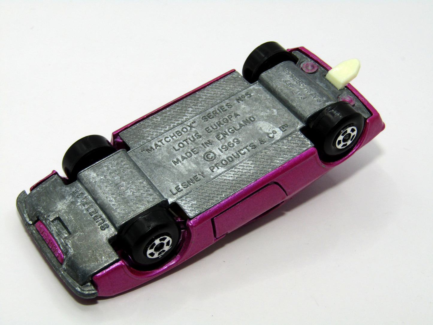 Matchbox Superfast 5A Lotus Europa PURPLE - Wide Wheels