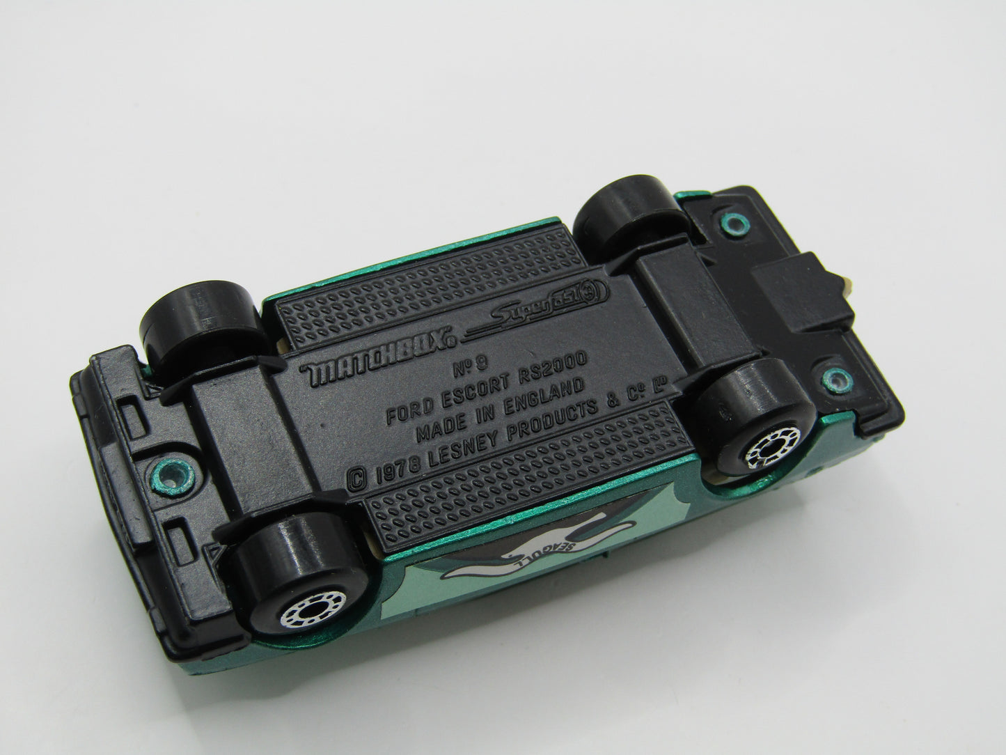 Matchbox Superfast 9C Ford Escort RS2000 SATIN BLACK BASE Metallic Green