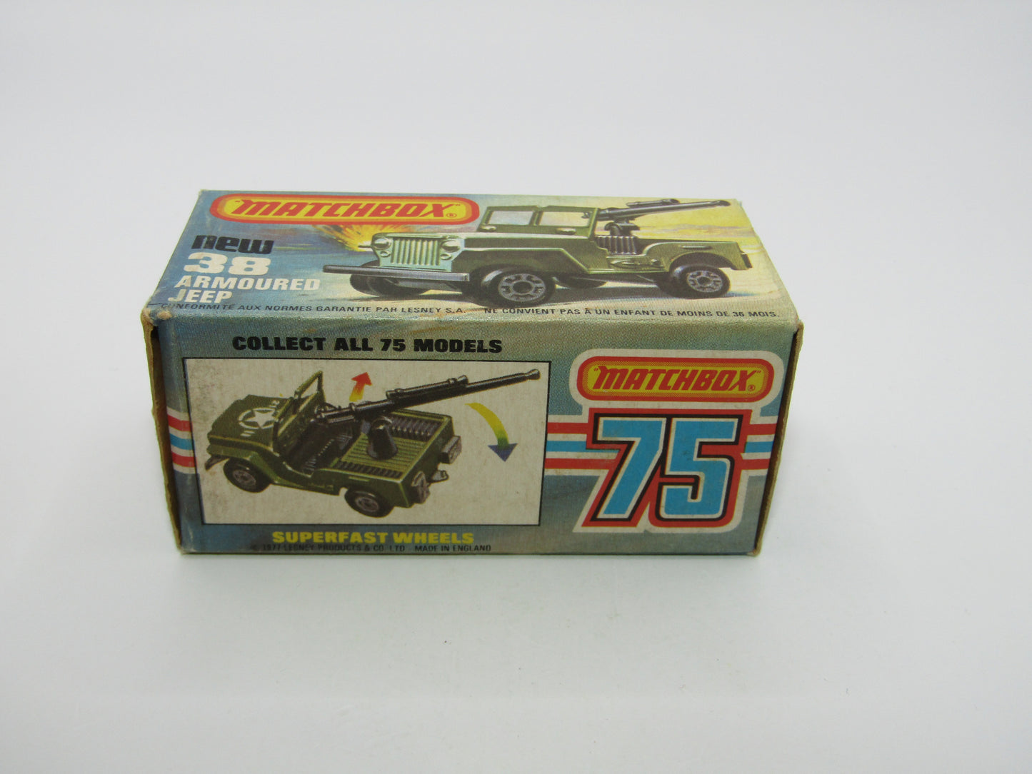 Matchbox Superfast No 38C Armoured Jeep with Gun Sleet N Snow Base