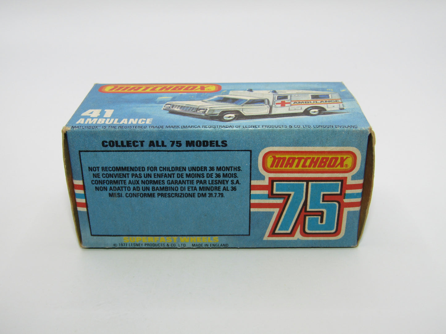 Matchbox Superfast No 41C Ambulance - CROSS Ambulance YELLOW Interior