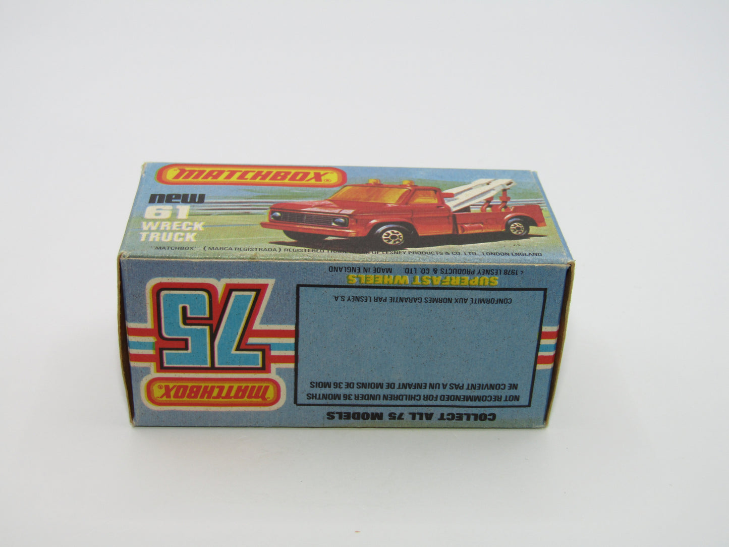 Matchbox Superfast 61B Wreck Truck White Booms Red Hooks GREY-BROWN Base