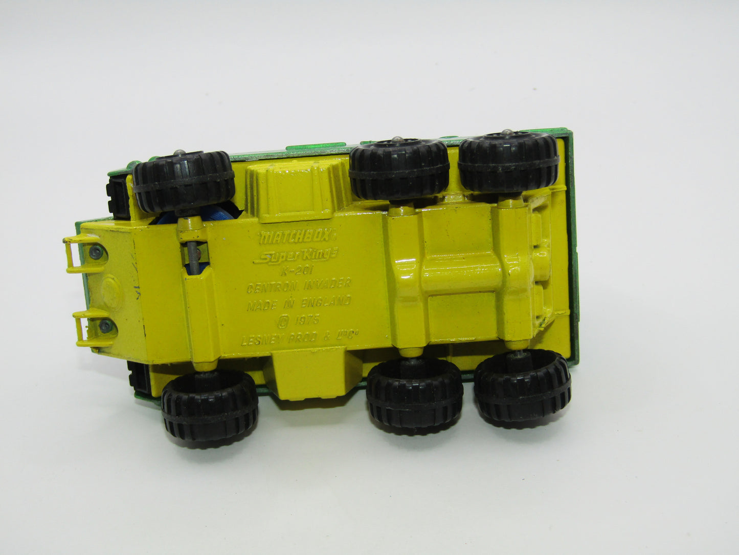 Matchbox Adventure 2000 K201 Pre-Production Centron Invader (Rocket Striker) Yellow Base