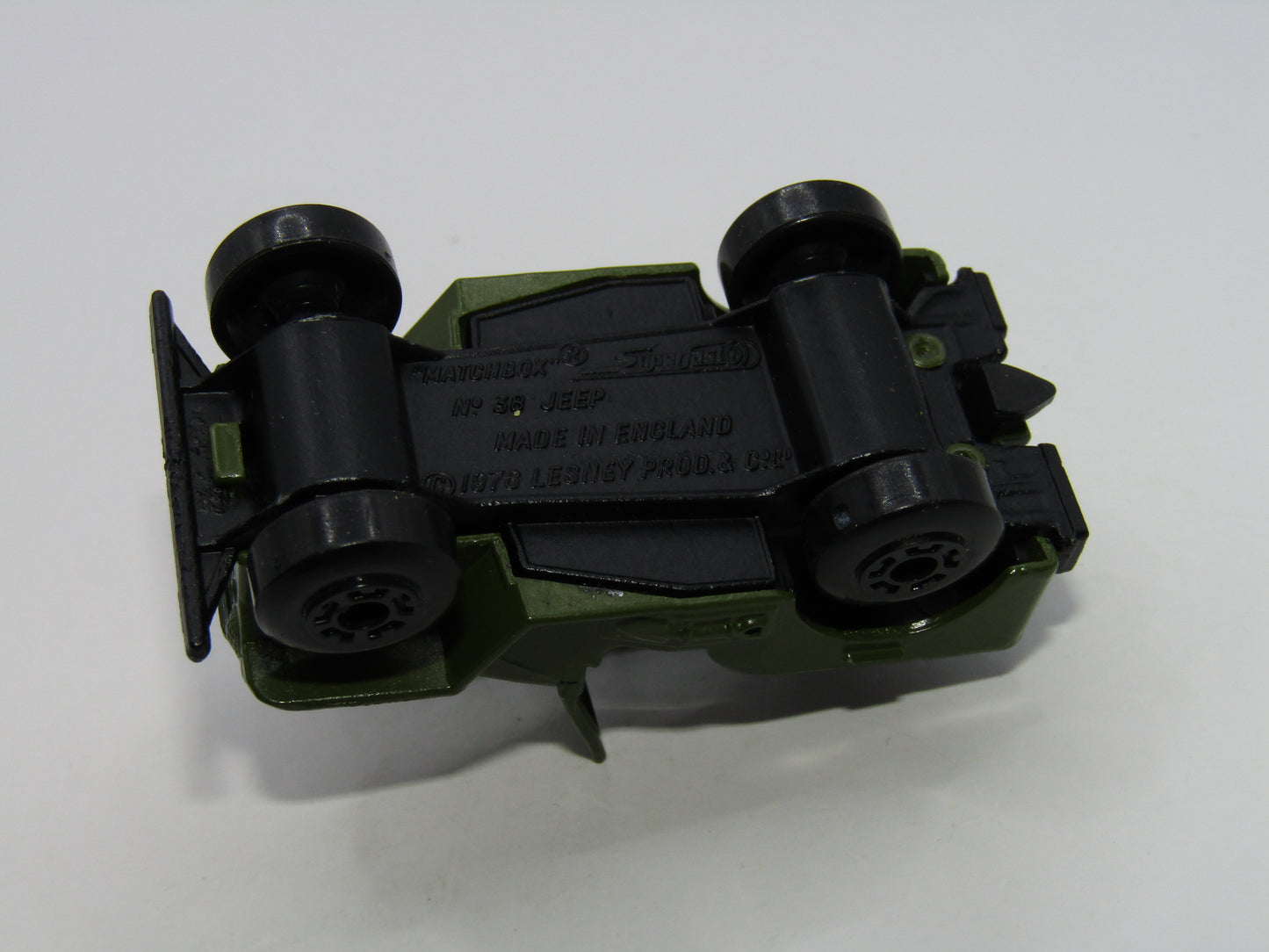 Matchbox Superfast 38C Armoured Jeep & Gun 38 Jeep Base 21 star 11 label