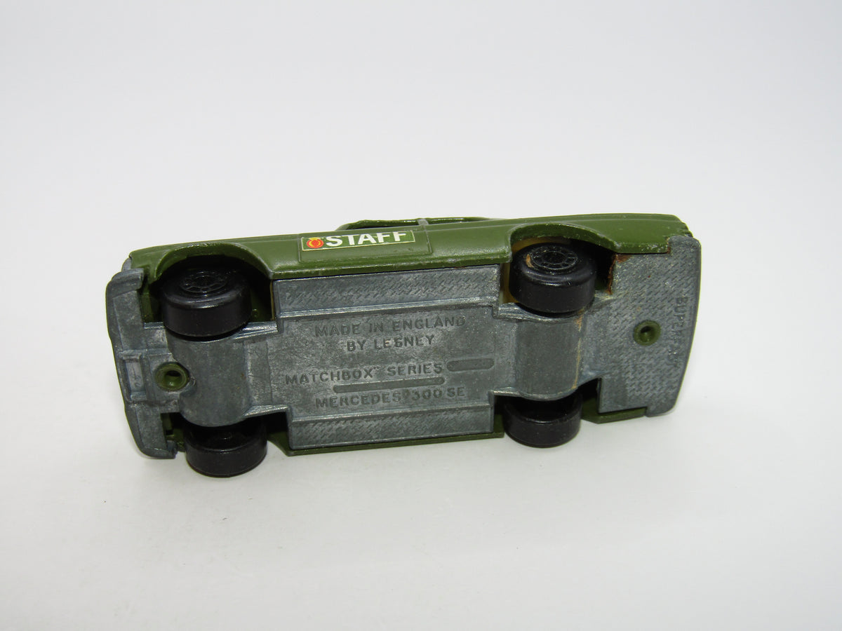 Matchbox Superfast 46A Mercedes 300SE Olive Green Dot Dash Lt Amber Windows