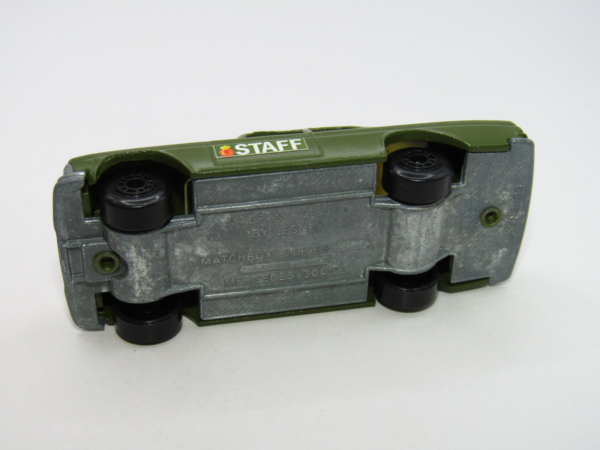 Matchbox Superfast 46A Mercedes 300SE Olive Green Staff CarvDot Dash Wheels