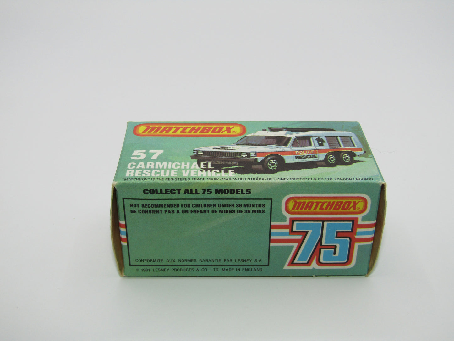 Matchbox Superfast 57E Carmichael Commando Red Light Blue Windows