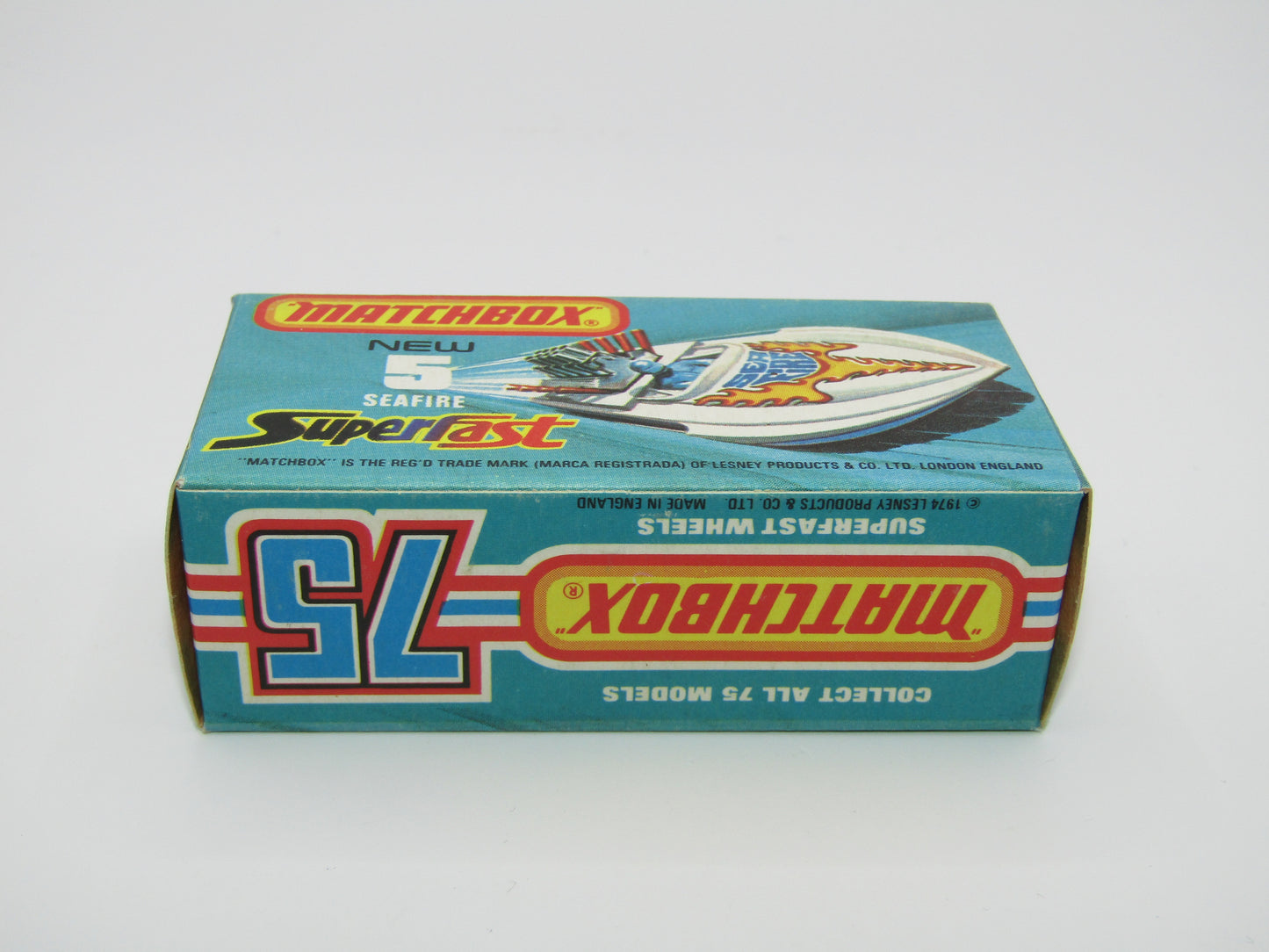 Matchbox Superfast 5B Seafire Boat, Red, WHITE Driver, White Base
