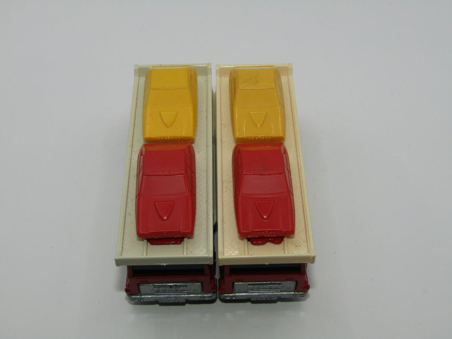 Matchbox Superfast 11C Car Transporter RED IVORY Carrier SILVER BASE