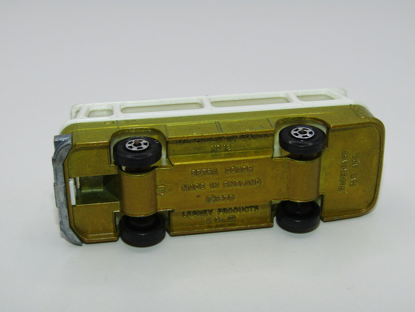 Matchbox Superfast 12B Setra Coach White Roof, Gold Body
