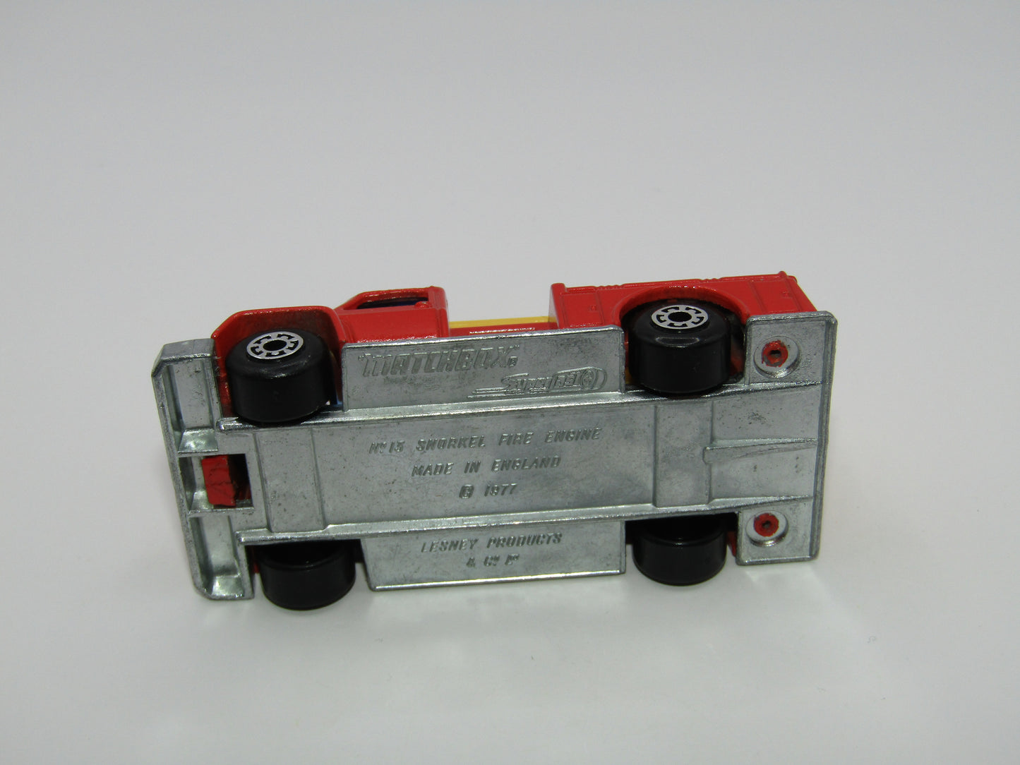 Matchbox Superfast 13C Snorkel Fire Engine Light Red