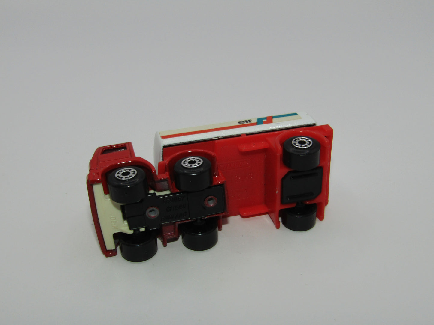 Matchbox Superfast 14D Leyland Articulated Tanker CREAM No 30 Base