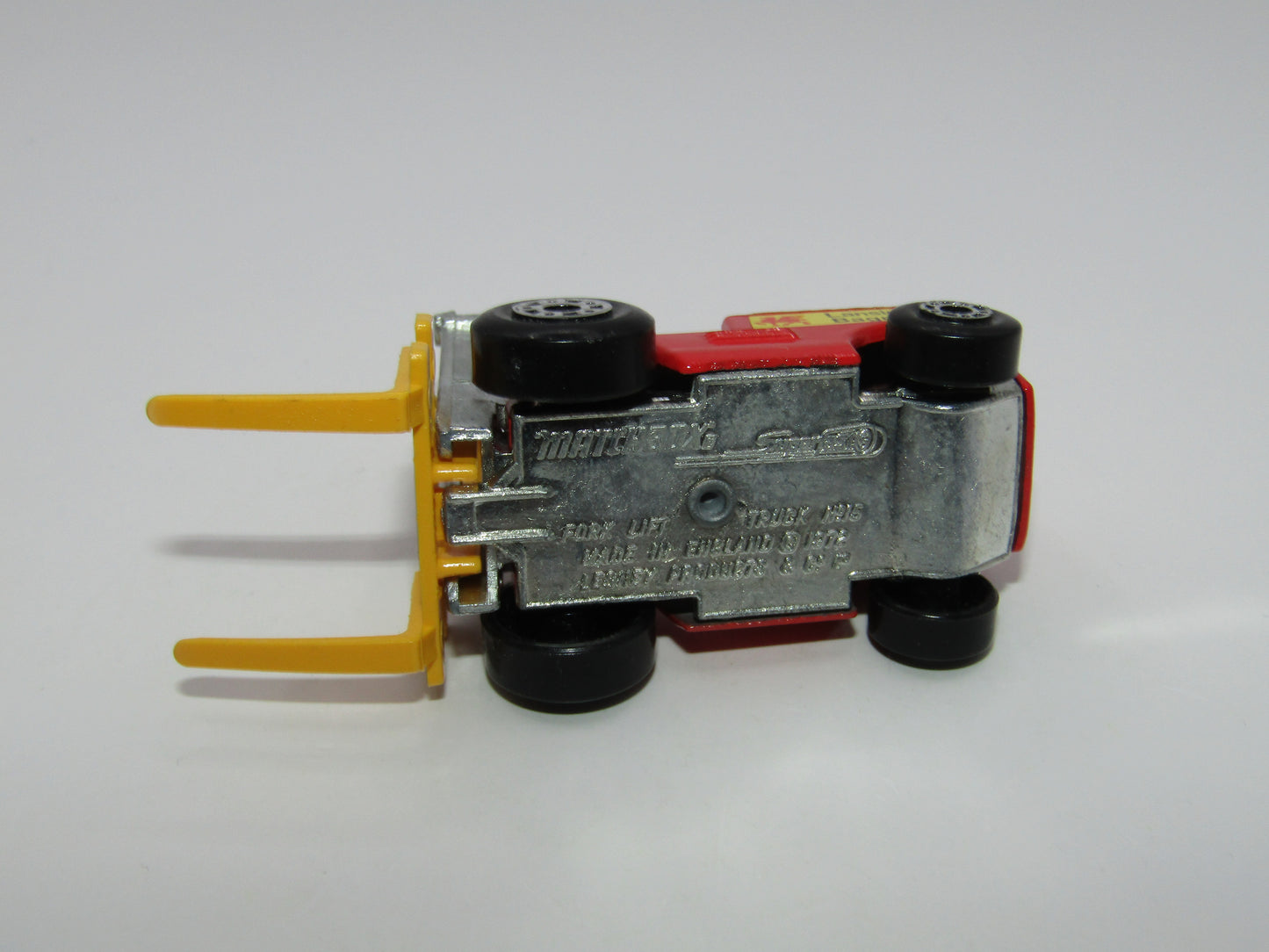 Matchbox Superfast 15B Forklift Truck Dot Dash Wheels Unpainted Base