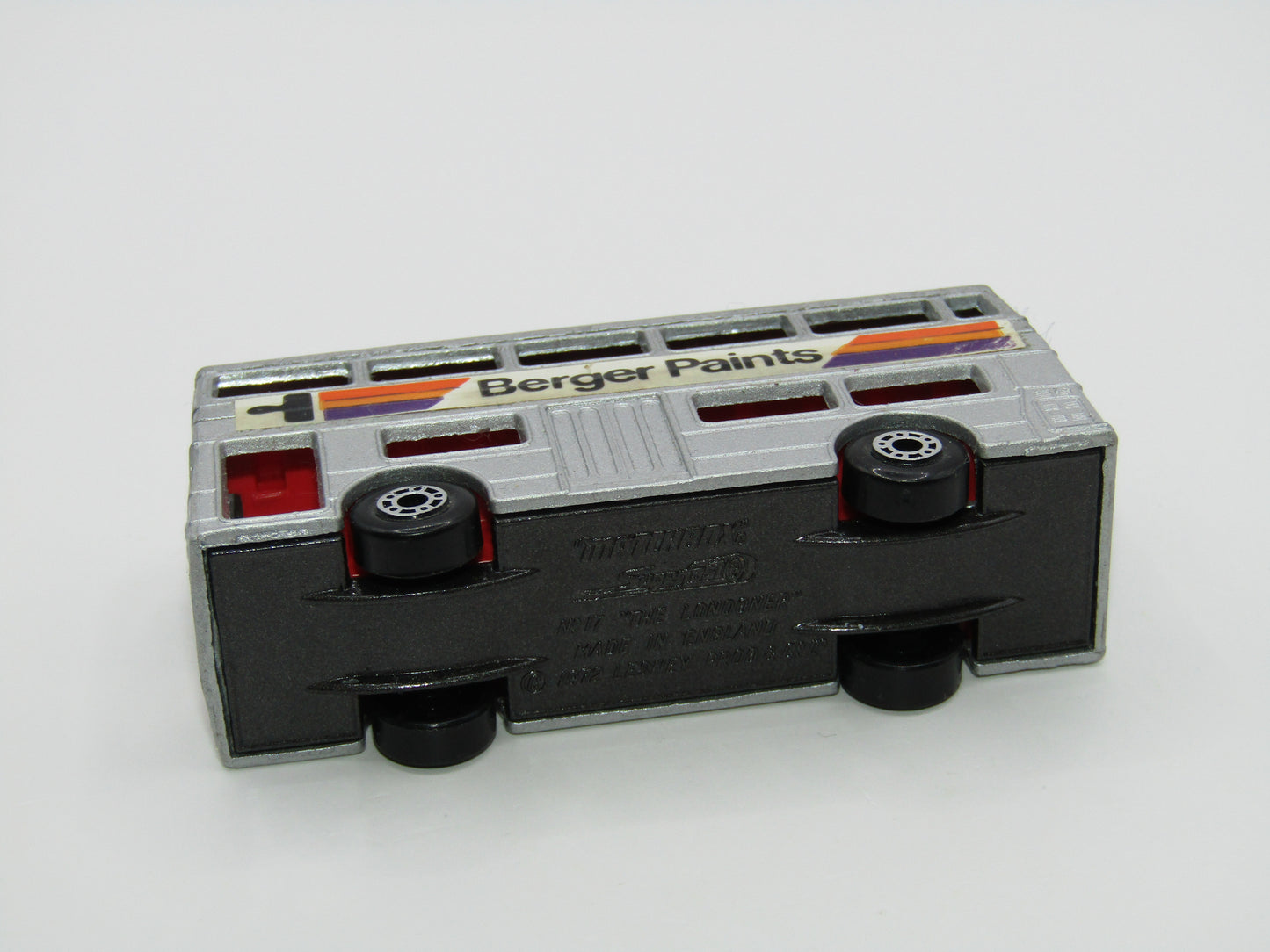 Matchbox Superfast 17B The Londoner Silver Body, BERGER Paints