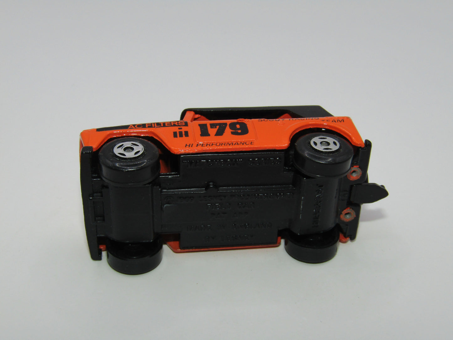 Matchbox Superfast 18A Field Car Scout Racing Tampo Black Roof