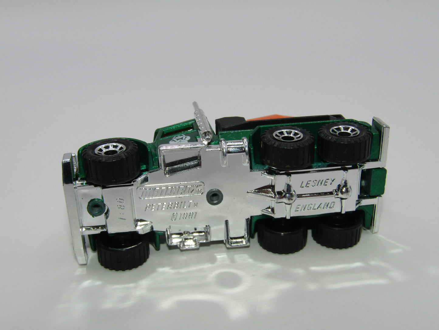 Matchbox Superfast 19D Peterbilt Cement Truck Yellow & White Tampo