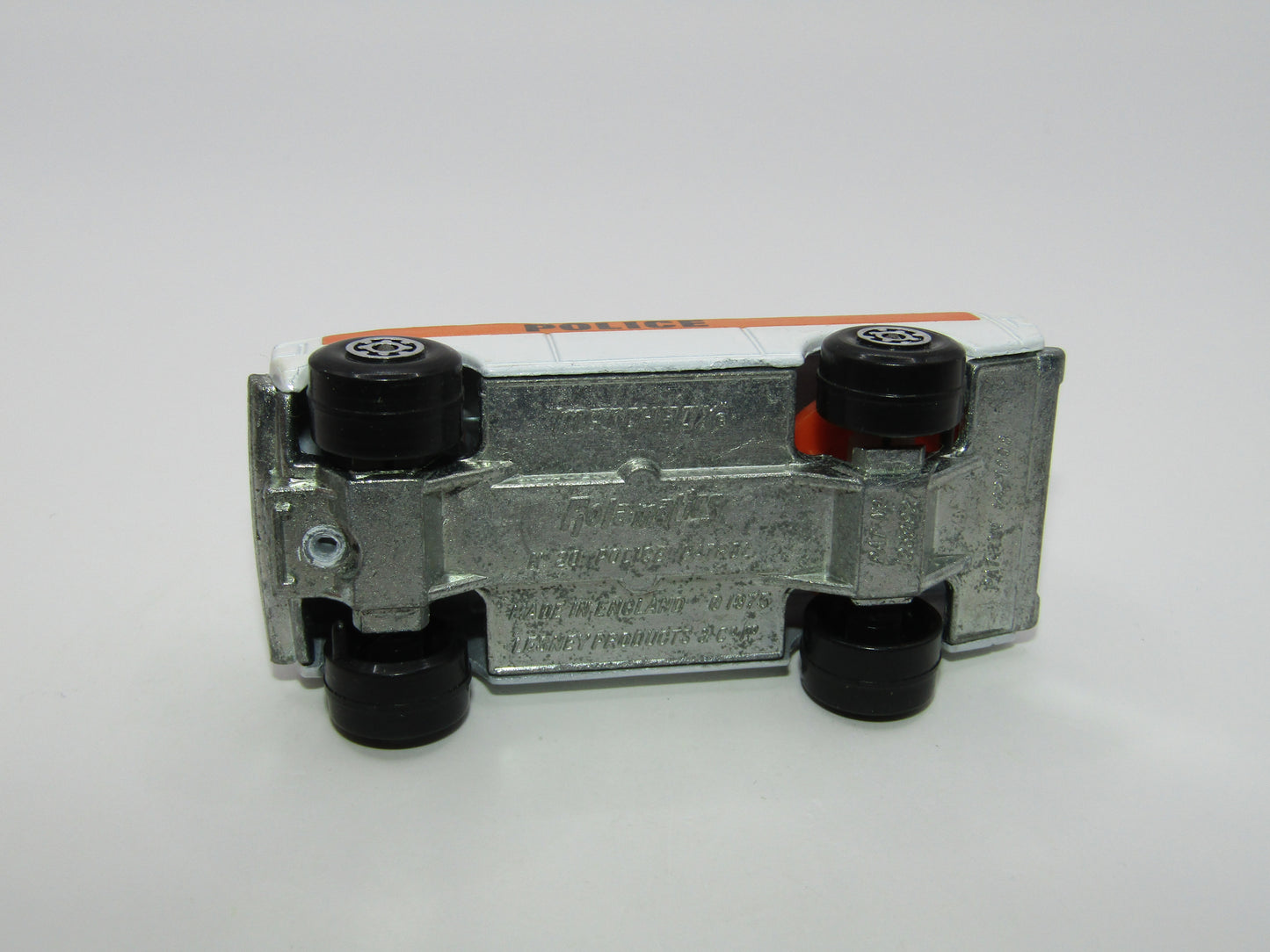 Matchbox Superfast 20B Police Patrol SMOKE Windows Police AT FRONT