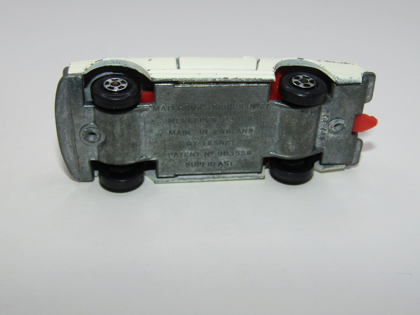 Matchbox Superfast 27A Mercedes 230SL CREAM Narrow Wheels