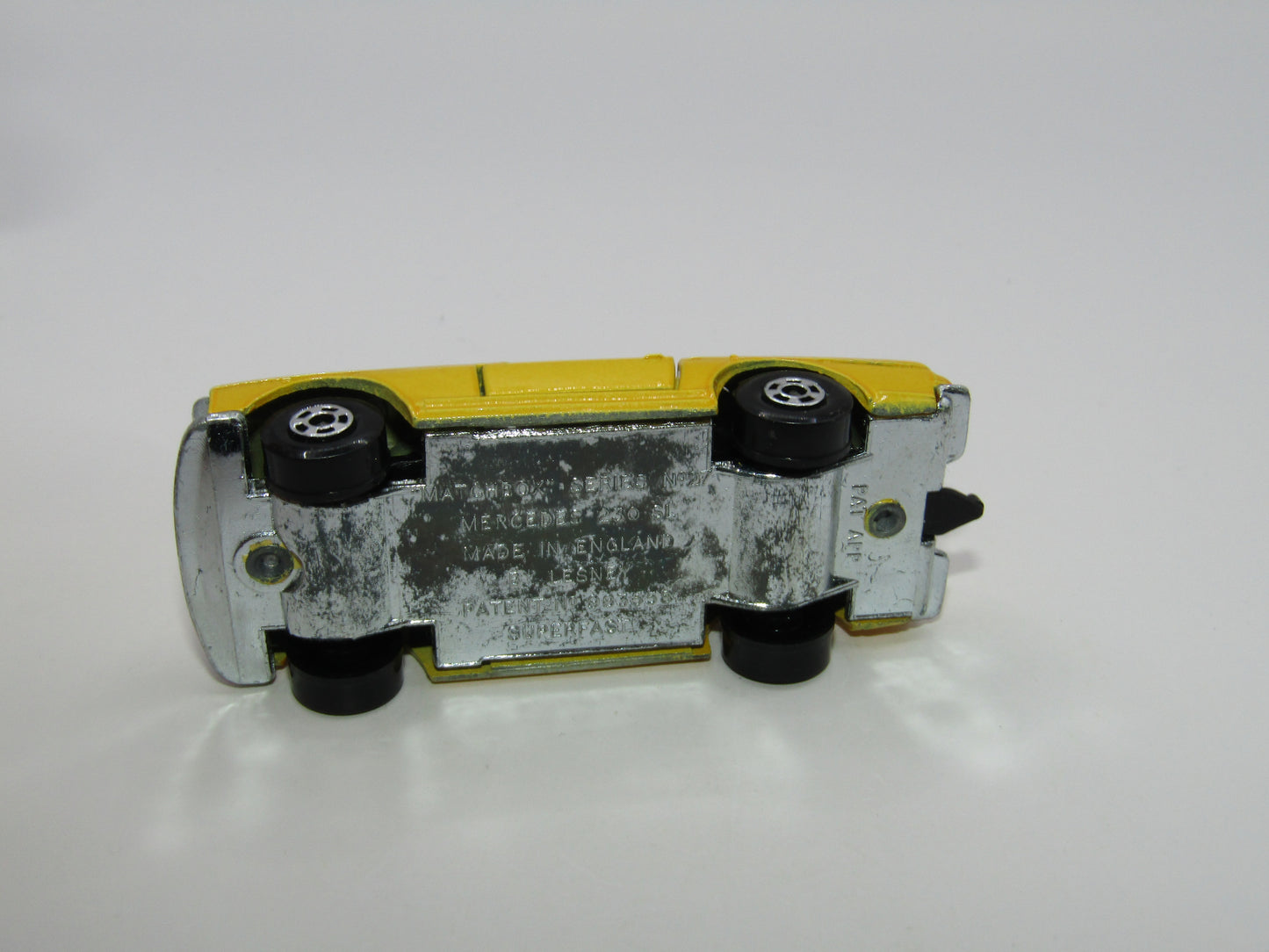 Matchbox Superfast 27A Mercedes 230SL Darker Yellow 5 Spoke Wide Wheels