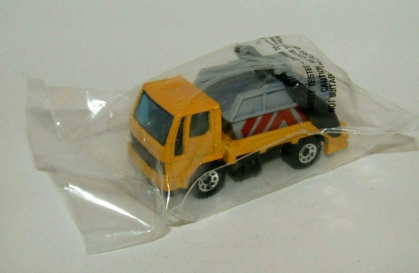 Matchbox Superfast Ford Cargo Skip TruckMEGA RARE from 30 Pack Bucket SEALED Bag