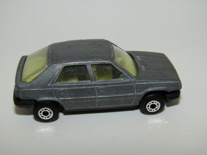 Matchbox Superfast Bulgaria Bare Metal Body No 33 Renault 11 UB