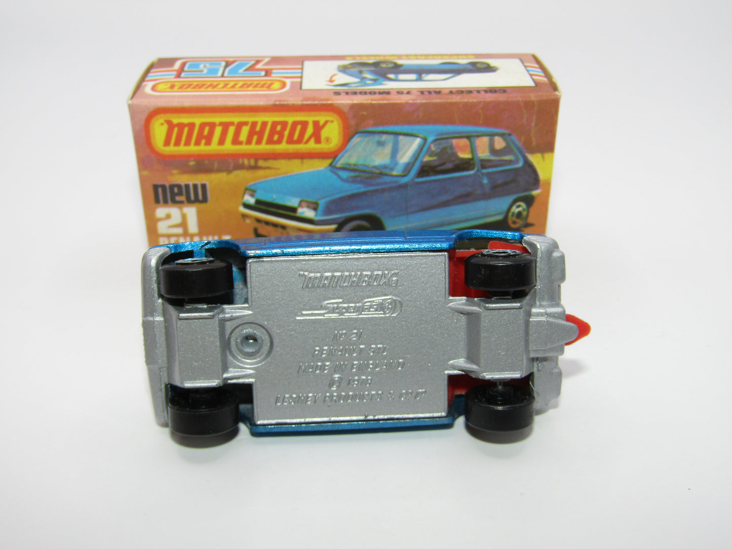 Matchbox Superfast No 21C Renault 5TL Blue RED Interior SILVER Base