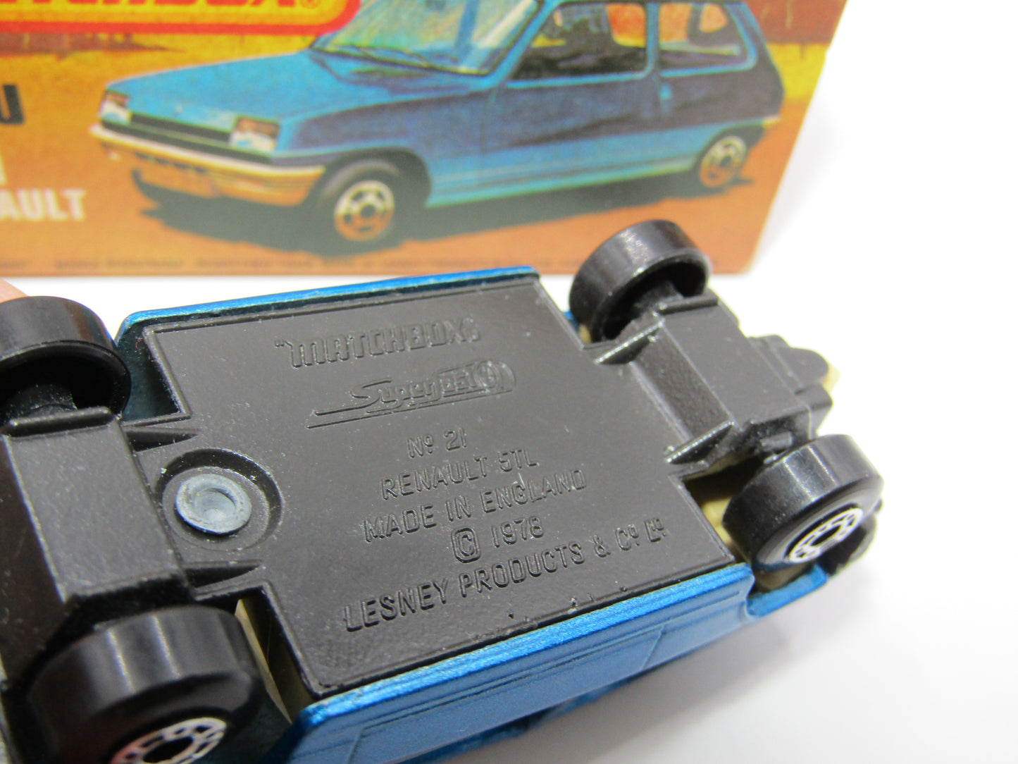 Matchbox Superfast No 21C Renault 5TL Blue SATIN GREY Base