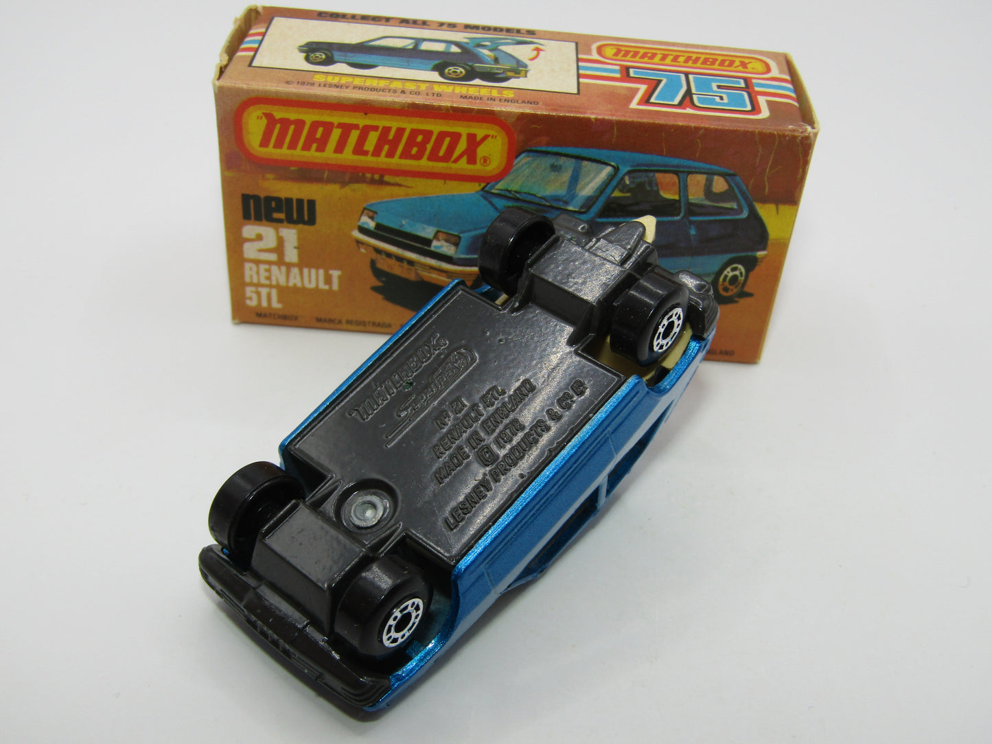 Matchbox Superfast No 21C Renault 5TL Blue GLOSSY GREY Base