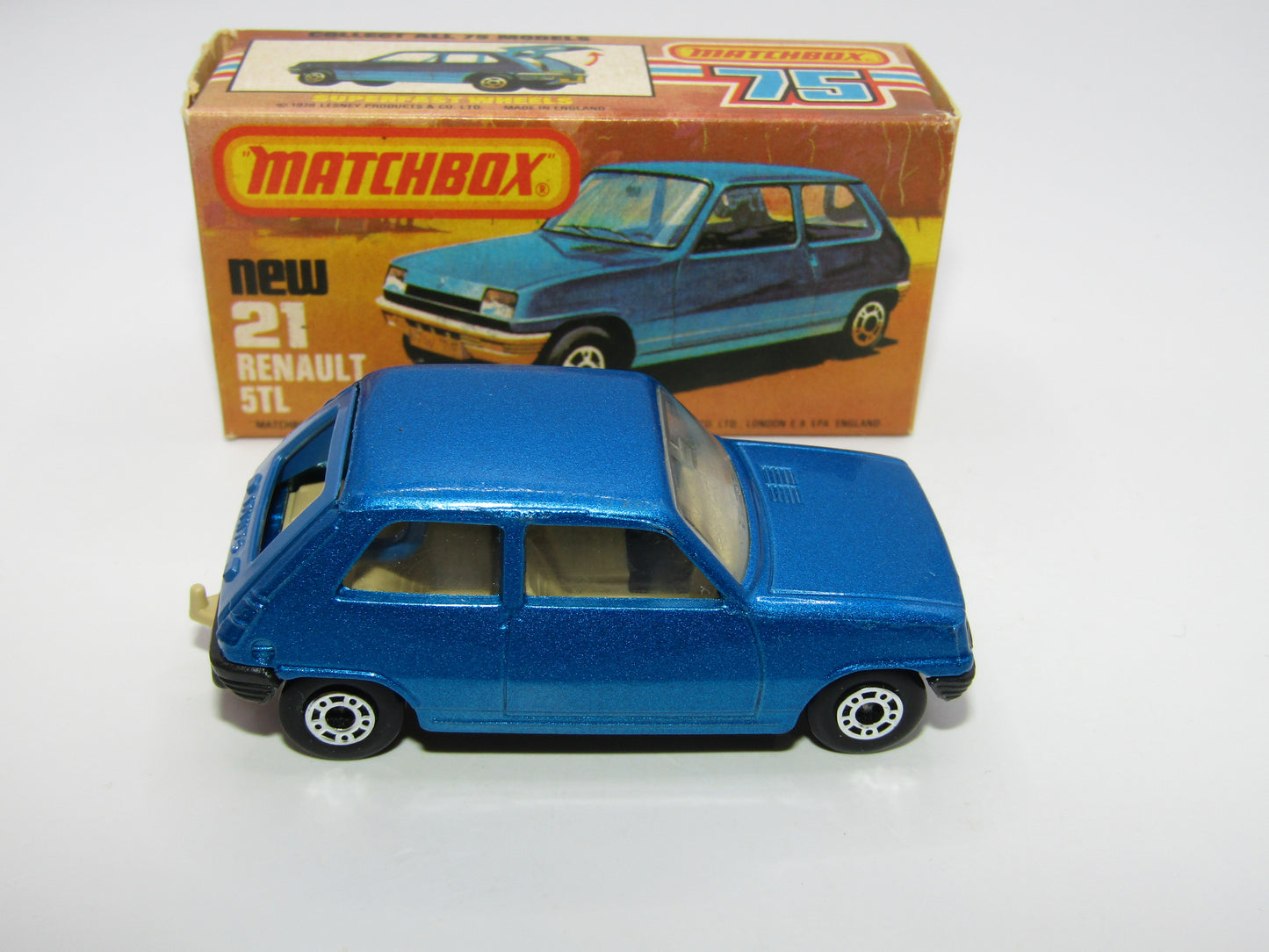 Matchbox Superfast No 21C Renault 5TL Blue GLOSSY GREY Base
