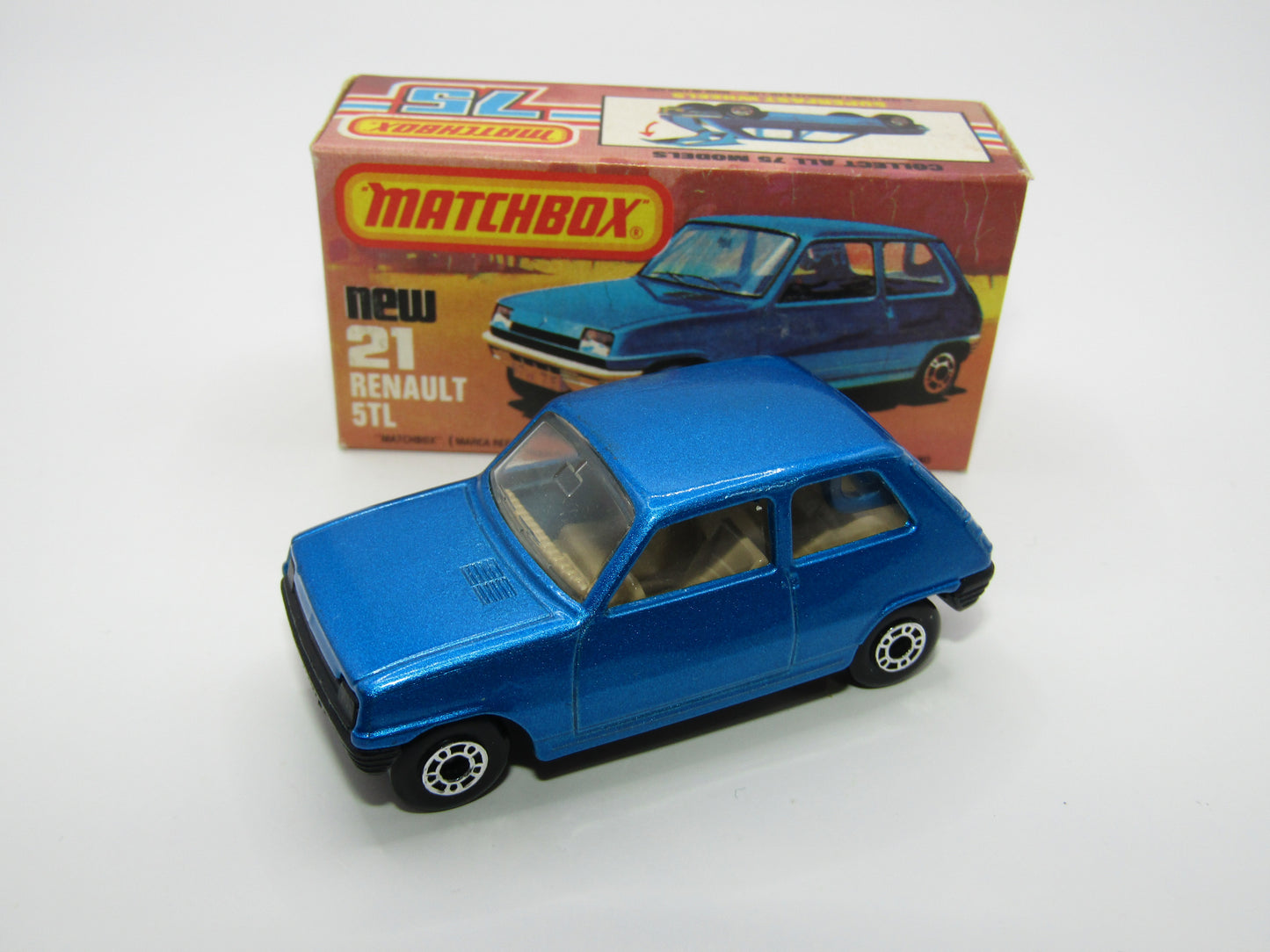 Matchbox Superfast No 21C Renault 5TL Blue Tan Interior BLACK Base