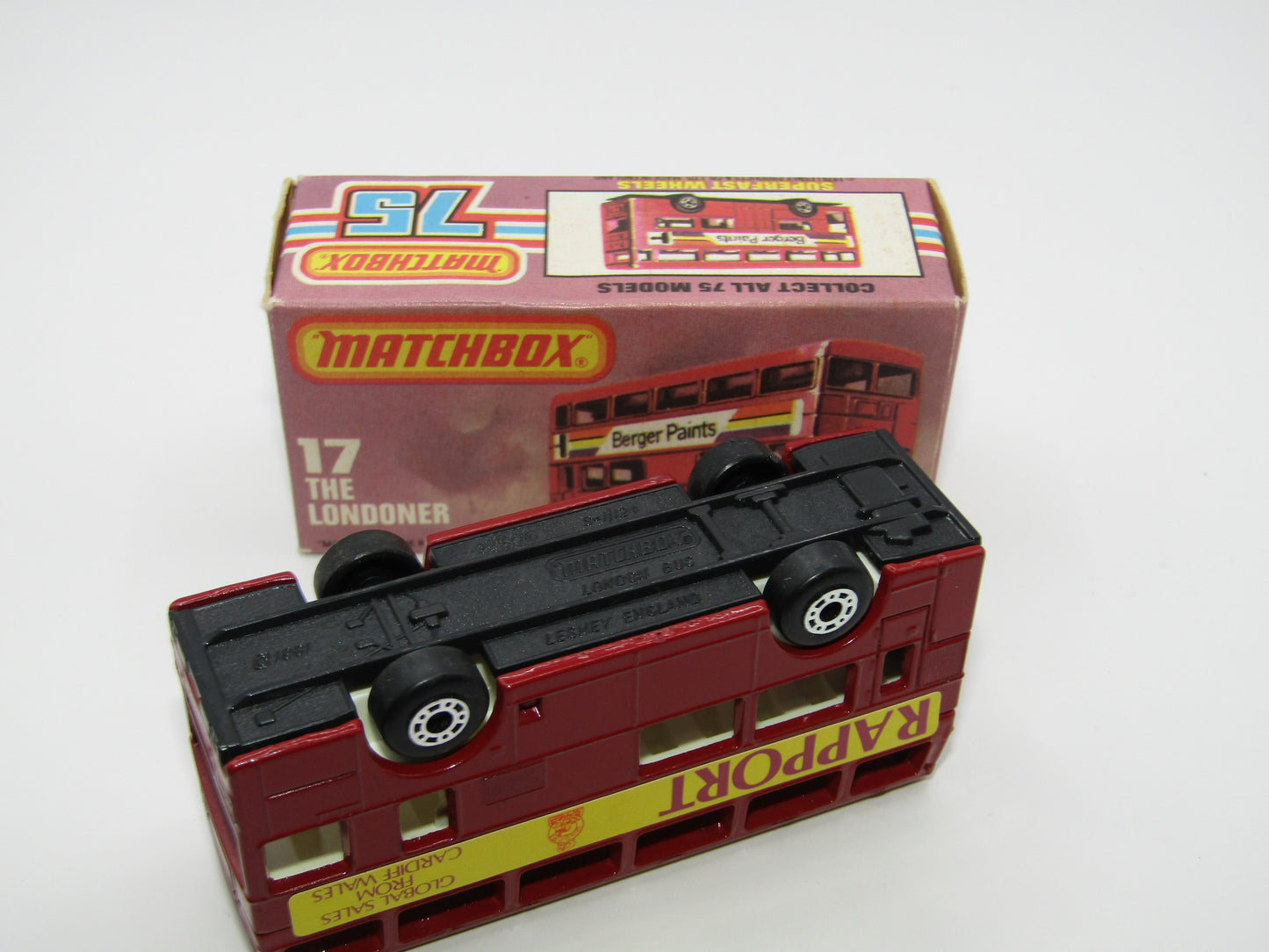 Matchbox Superfast No 17C London Bus DARK RED Rapport