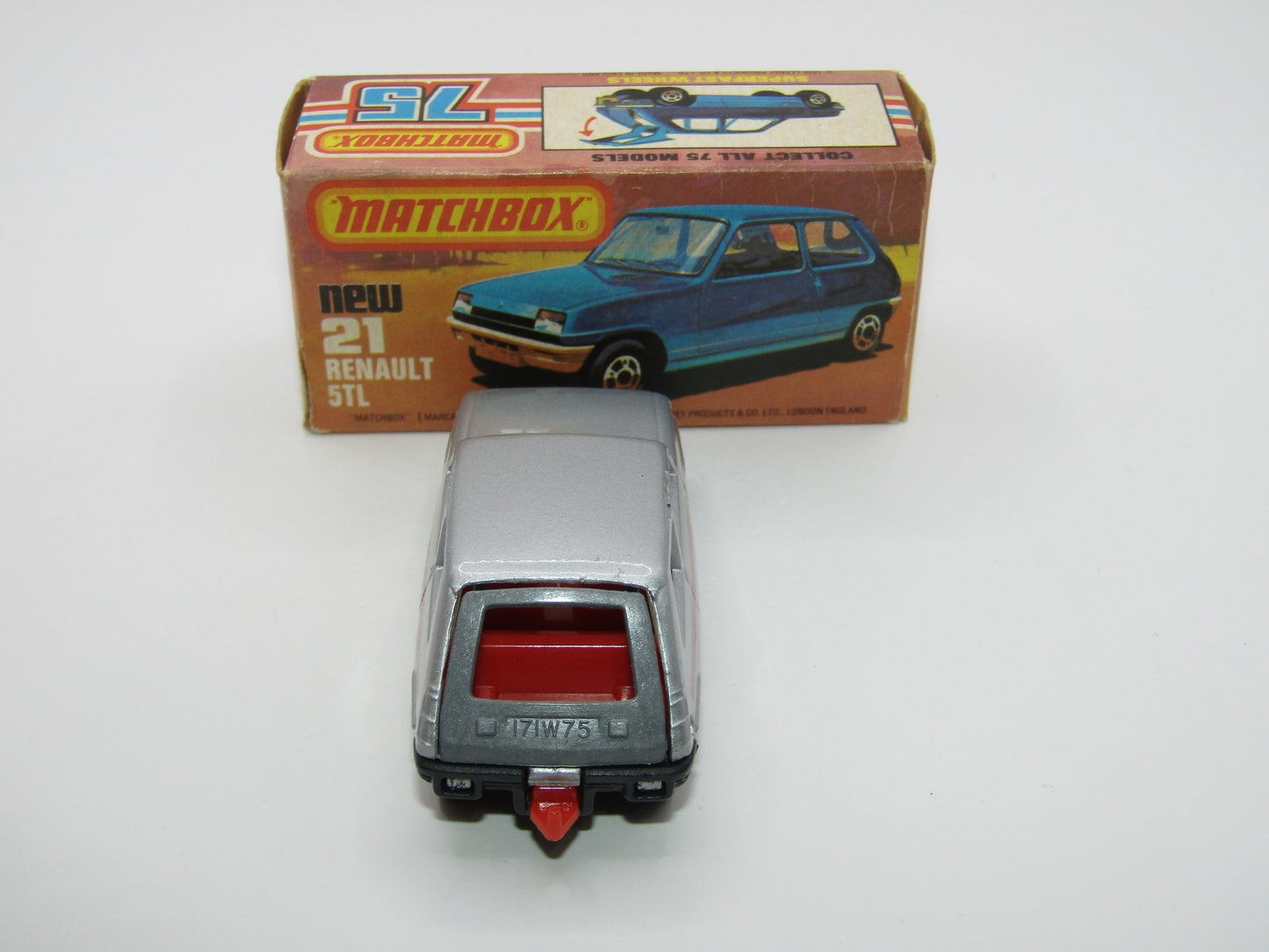 Matchbox Superfast No 21C Renault 5TL Le Car FLAT GREY Base