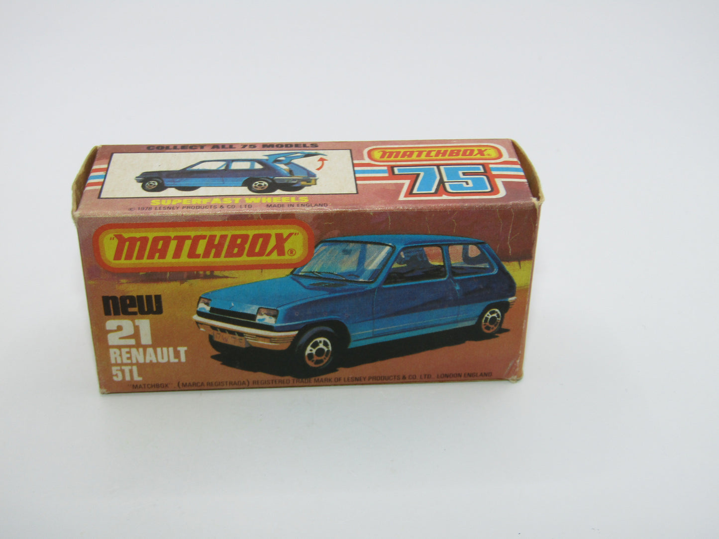 Matchbox Superfast No 21C Renault 5TL Le Car FLAT GREY Base