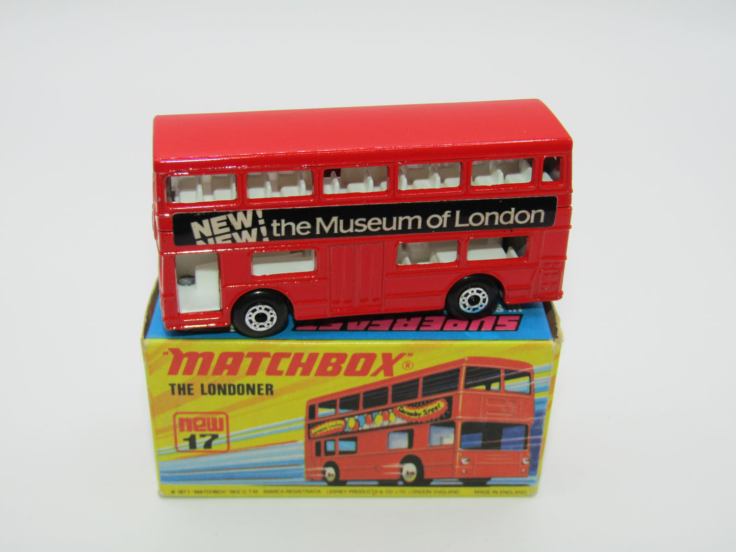 Matchbox Superfast No 17B The Londoner Jacobs, Museum of London, Dot Dash Wheels, Gloss Black Base