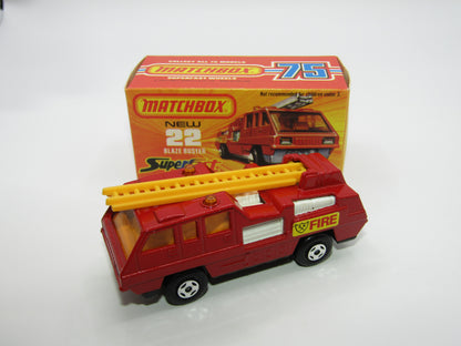Matchbox Superfast No 22C Blaze Buster WHITE Interior 4 SPOKE Wheels