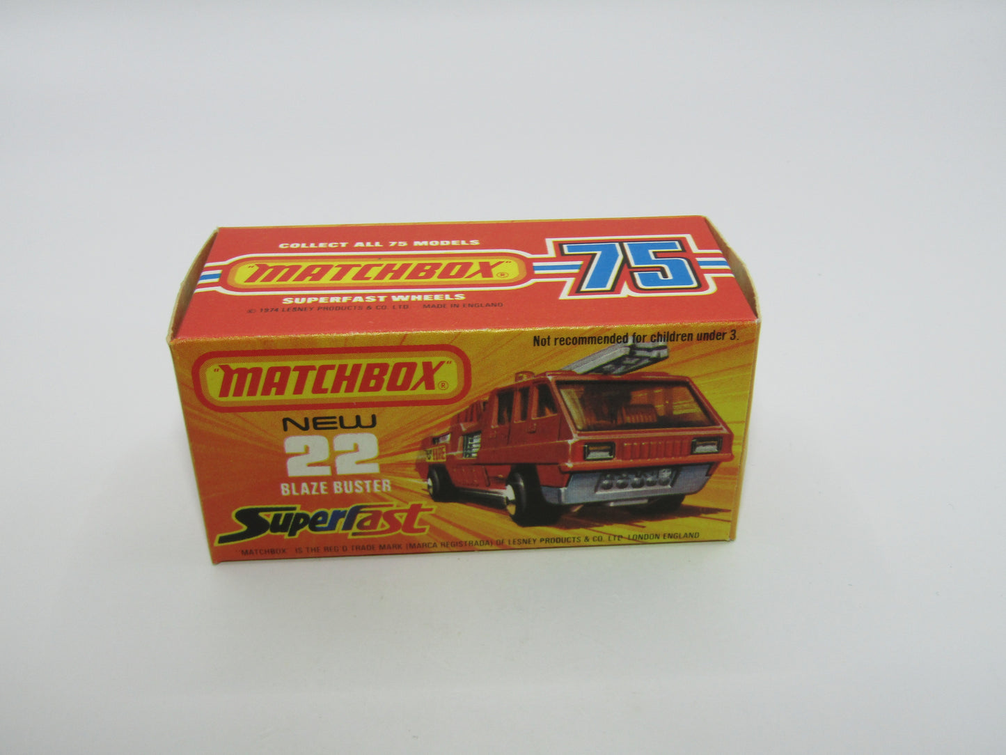 Matchbox Superfast No 22C Blaze Buster WHITE Interior 4 SPOKE Wheels