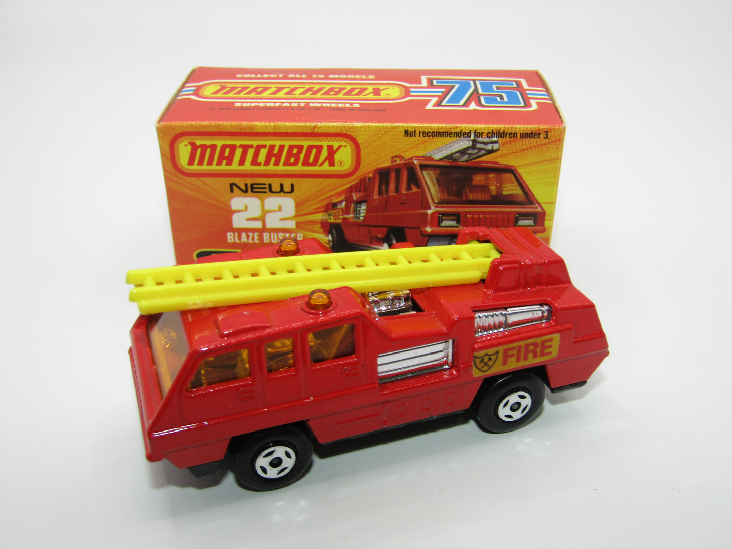 Matchbox Superfast No 22C Blaze Buster Chrome Interior 4 SPOKE Wheels