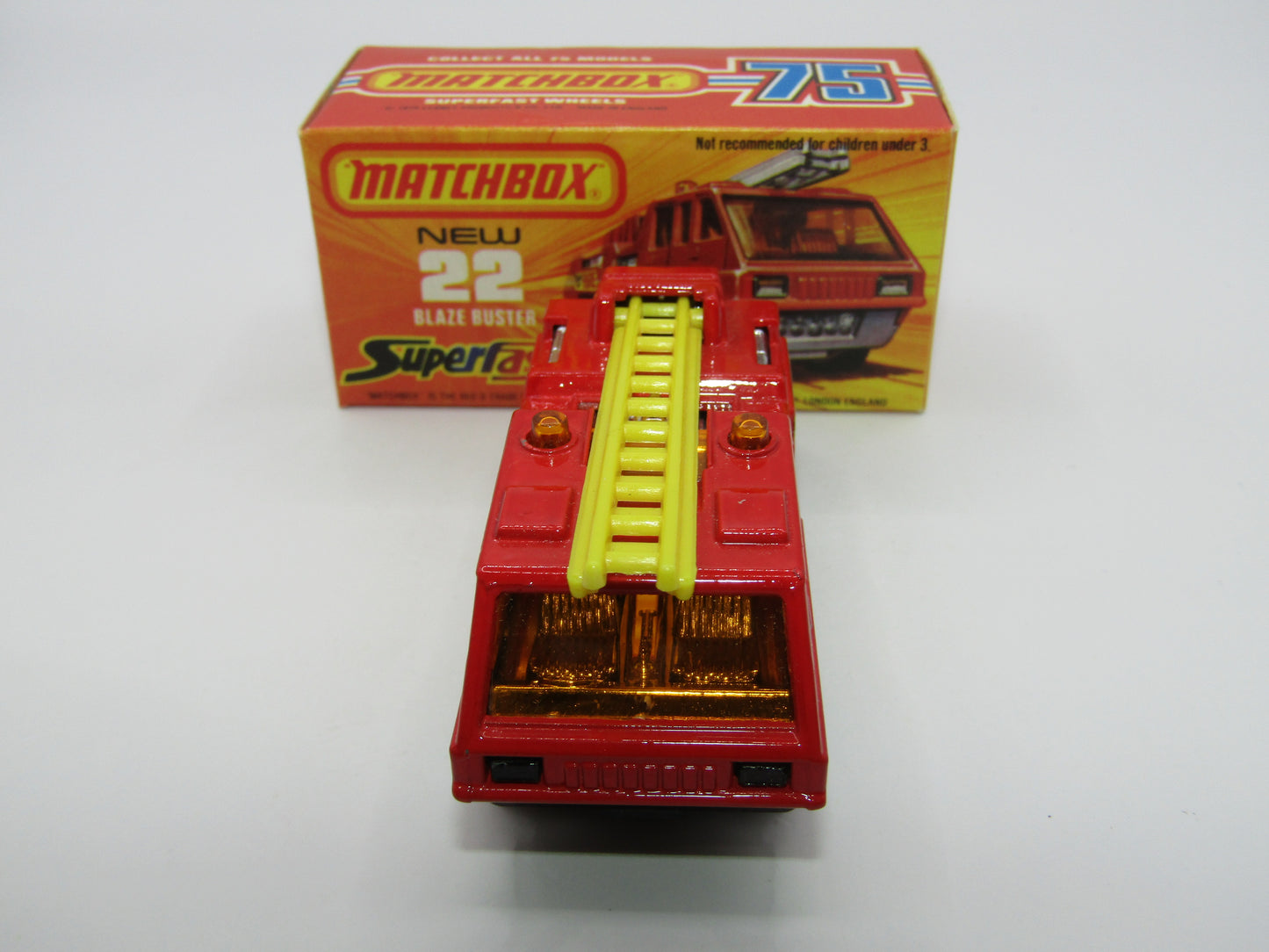 Matchbox Superfast No 22C Blaze Buster Chrome Interior 4 SPOKE Wheels