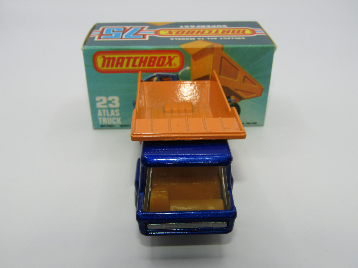 Matchbox Superfast No 23B Atlas Dump Truck Blue ORANGE Interior