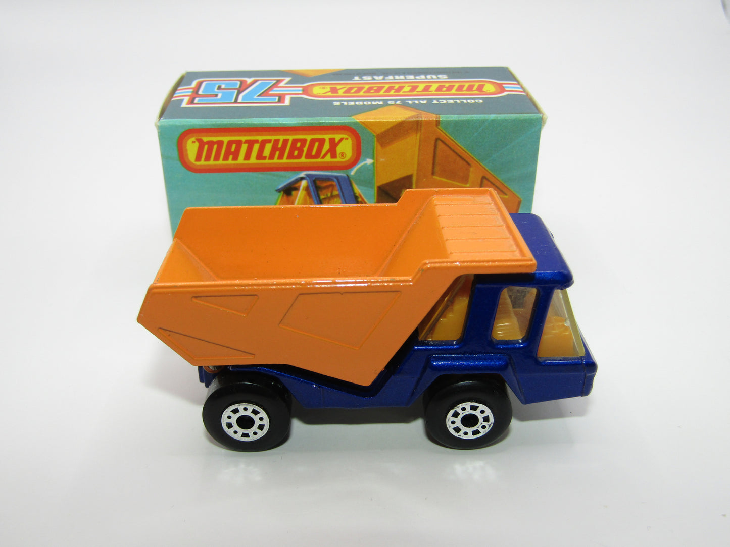 Matchbox Superfast No 23B Atlas Dump Truck Blue ORANGE Interior