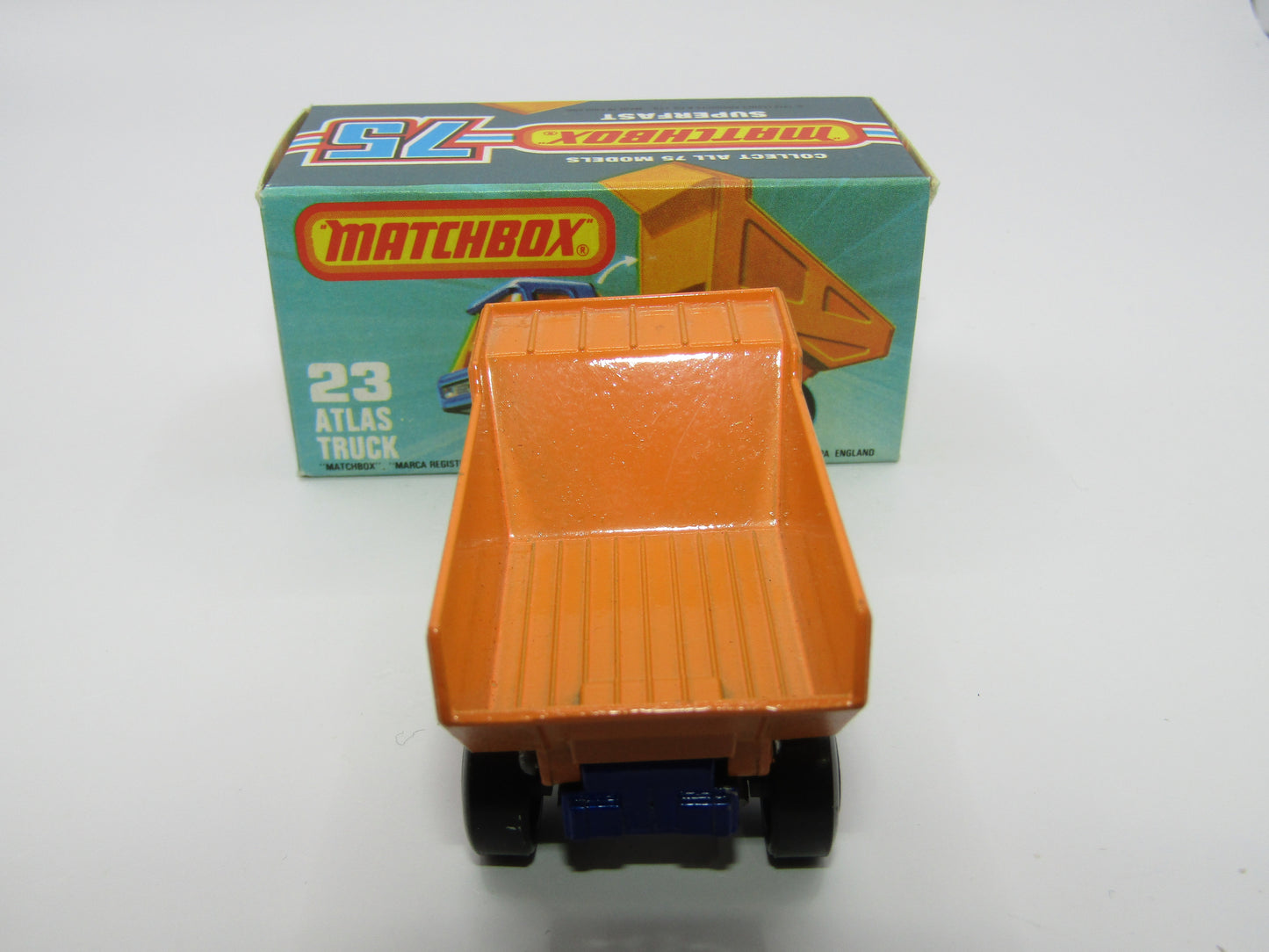 Matchbox Superfast No 23B Atlas Dump Truck Blue ORANGE Interior