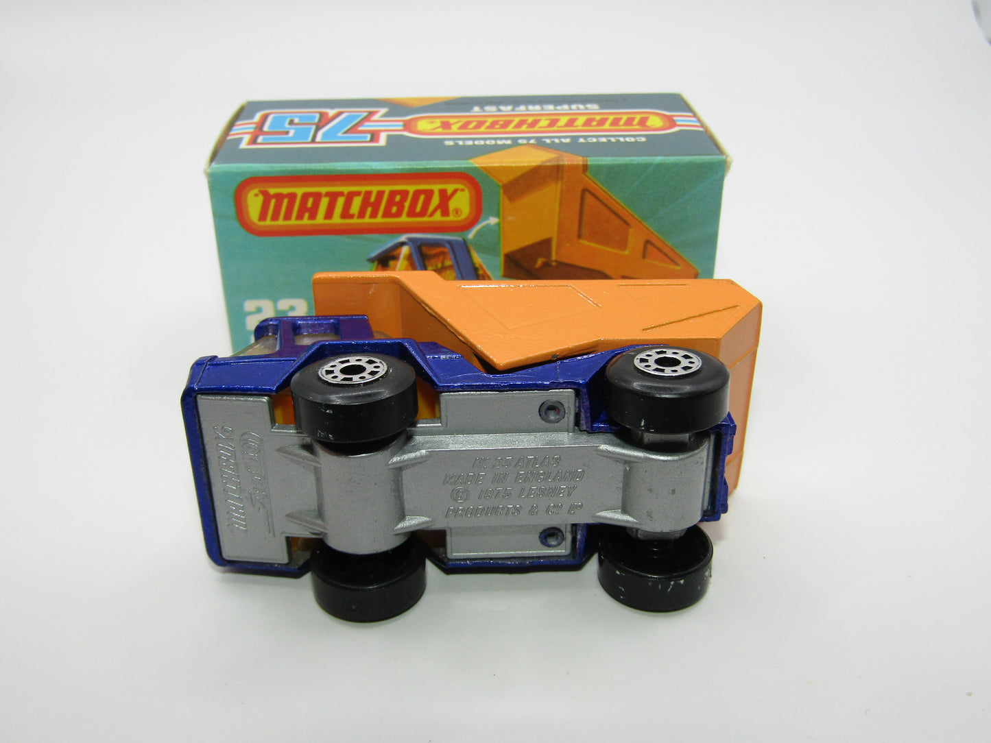 Matchbox Superfast No 23B Atlas Dump Truck Blue ORANGE Interior
