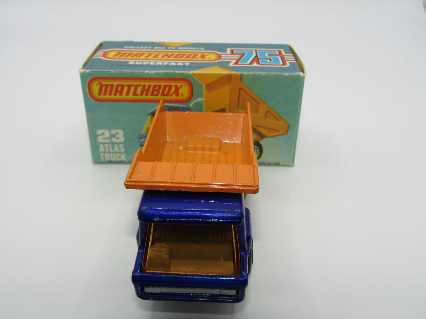 Matchbox Superfast No 23B Atlas Dump Truck AMB Win Dot Dash Silver Base