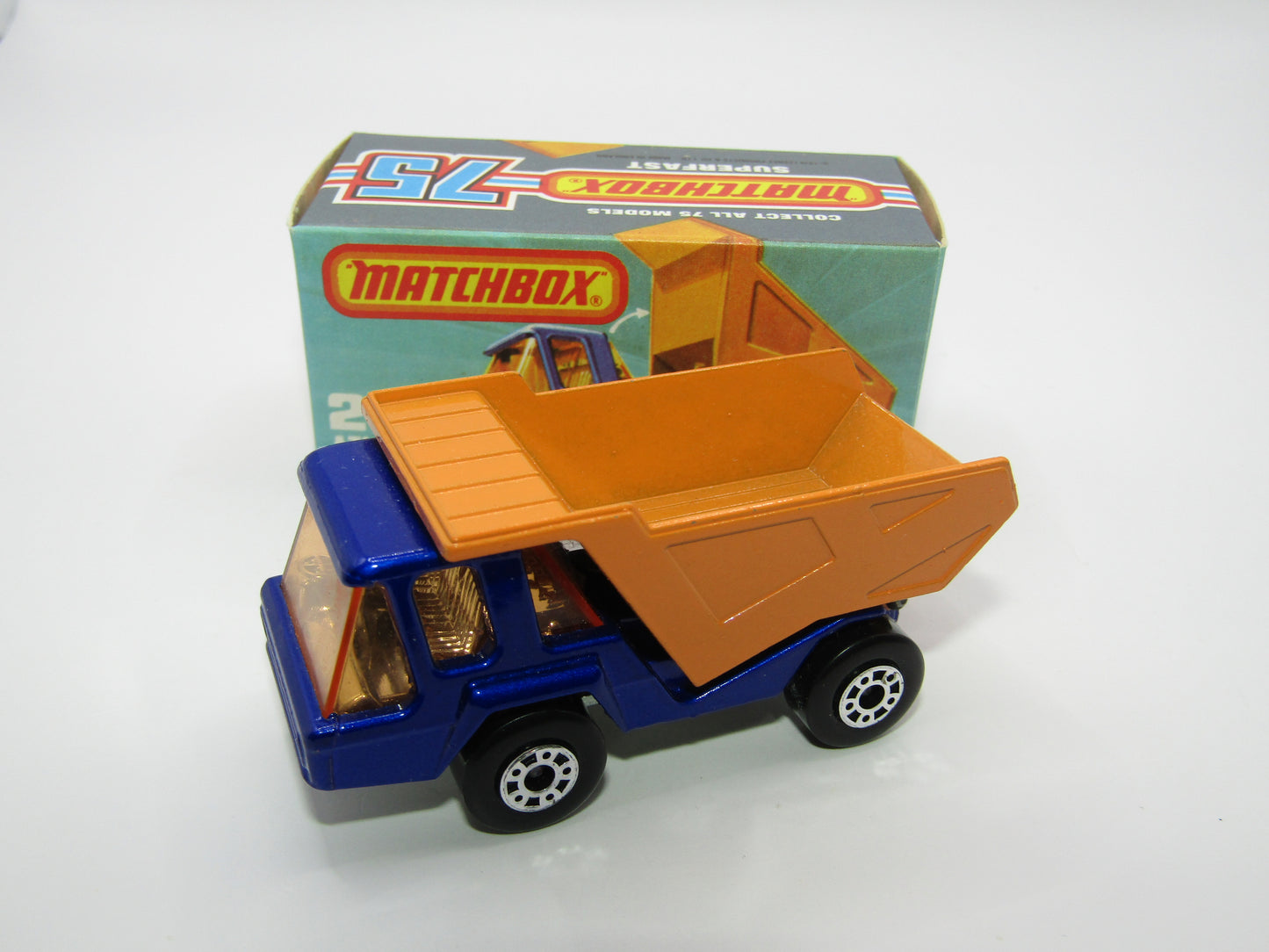 Matchbox Superfast No 23B Atlas Dump Truck Amber Win CHROME Interior
