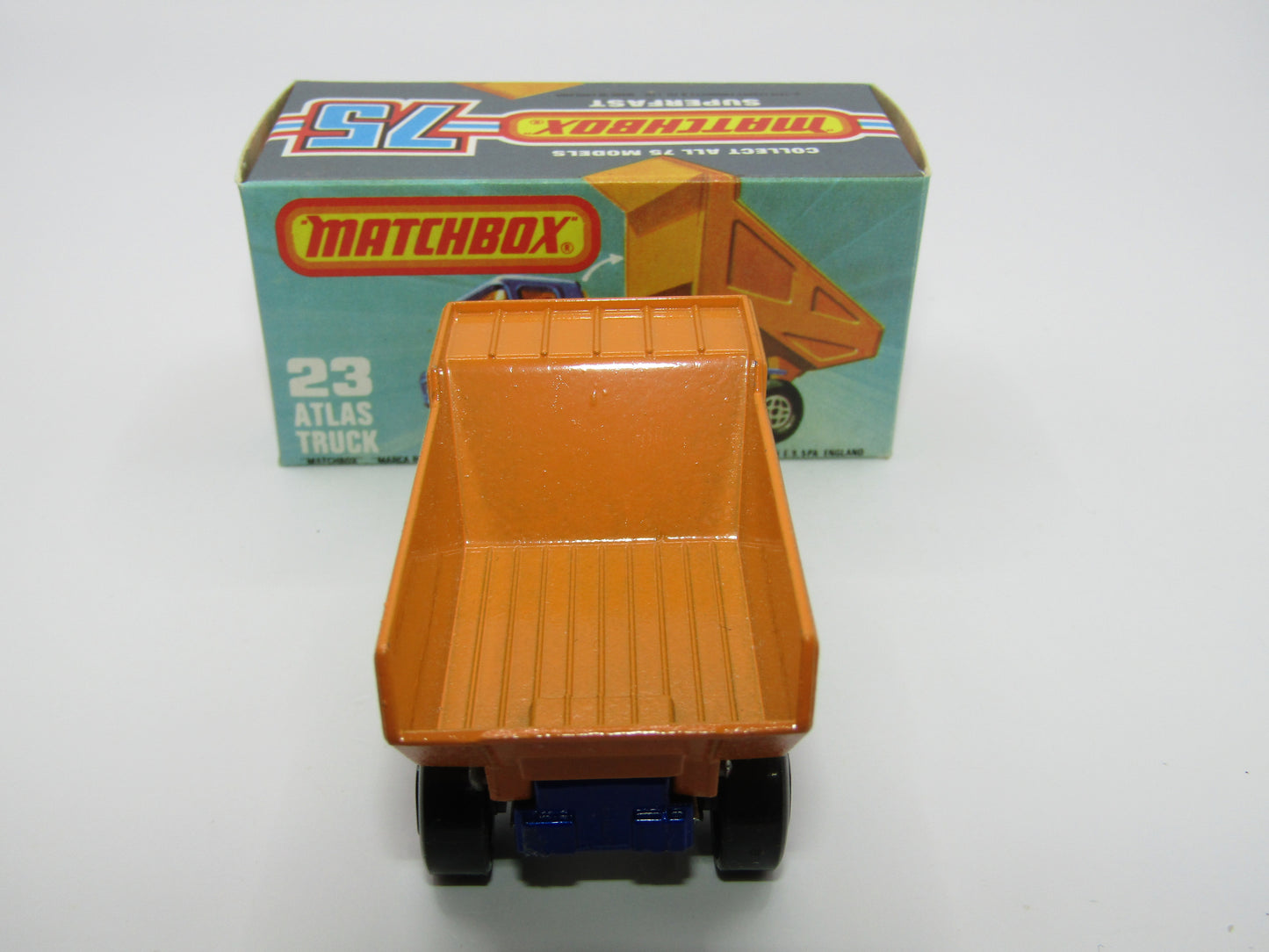 Matchbox Superfast No 23B Atlas Dump Truck Amber Win CHROME Interior