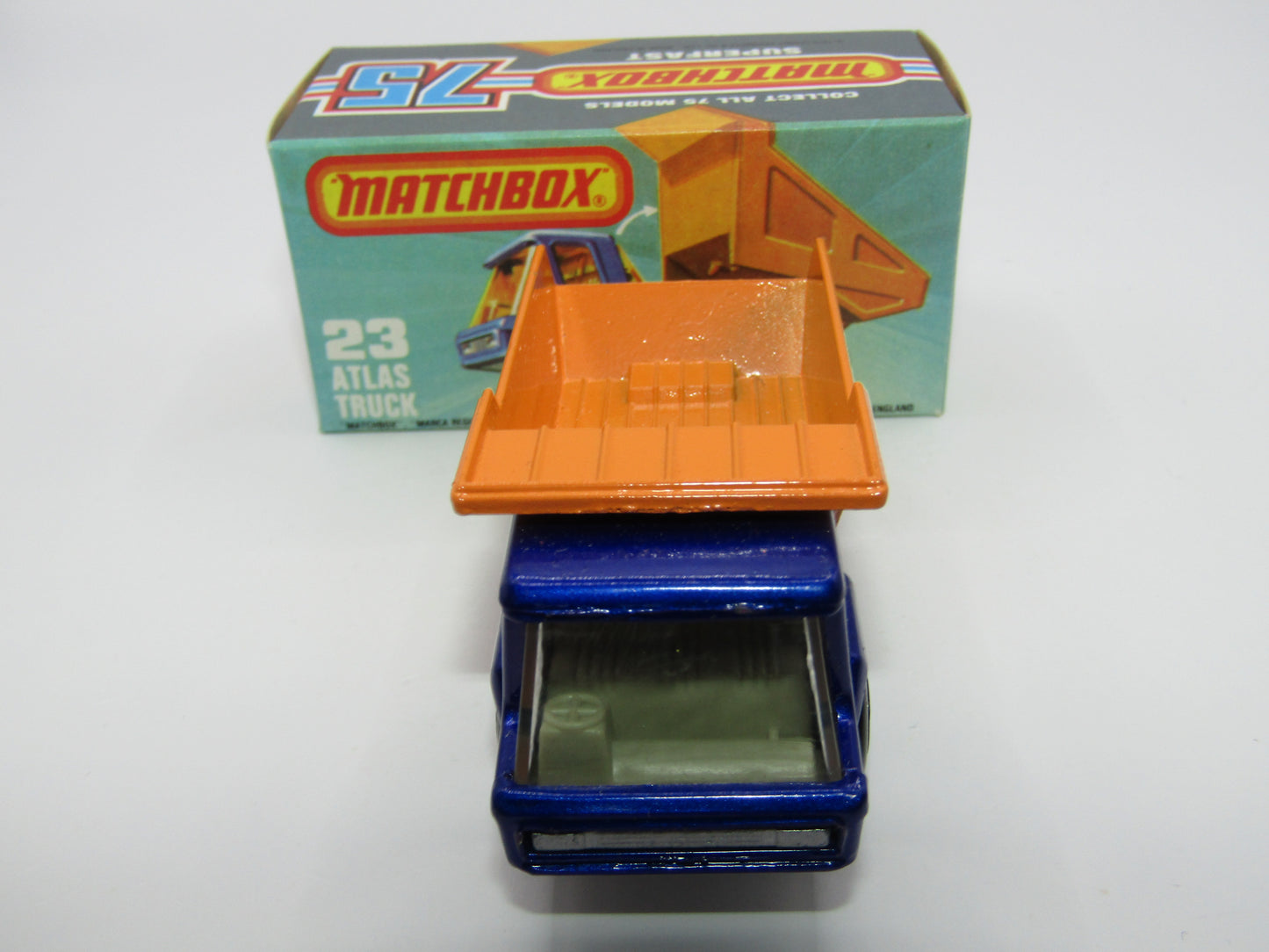 Matchbox Superfast No 23B Atlas Dump Truck Dot Dash Wheels Silver Base