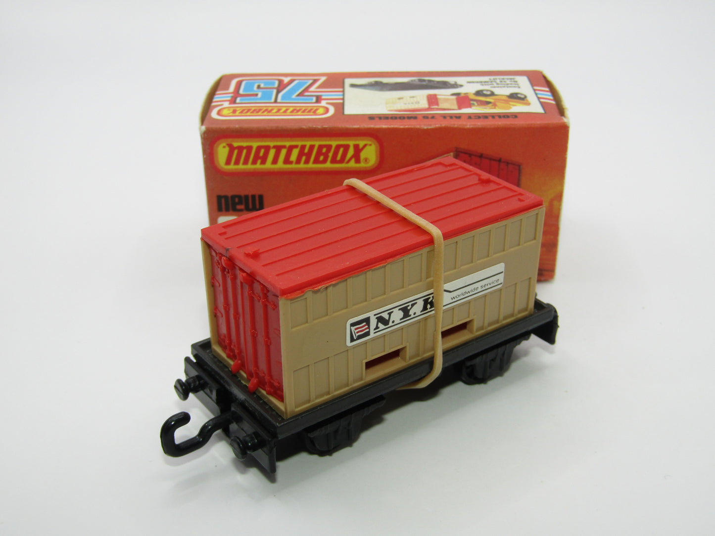 Matchbox Superfast No 25C Flat Car Container NYK CARAMEL Container