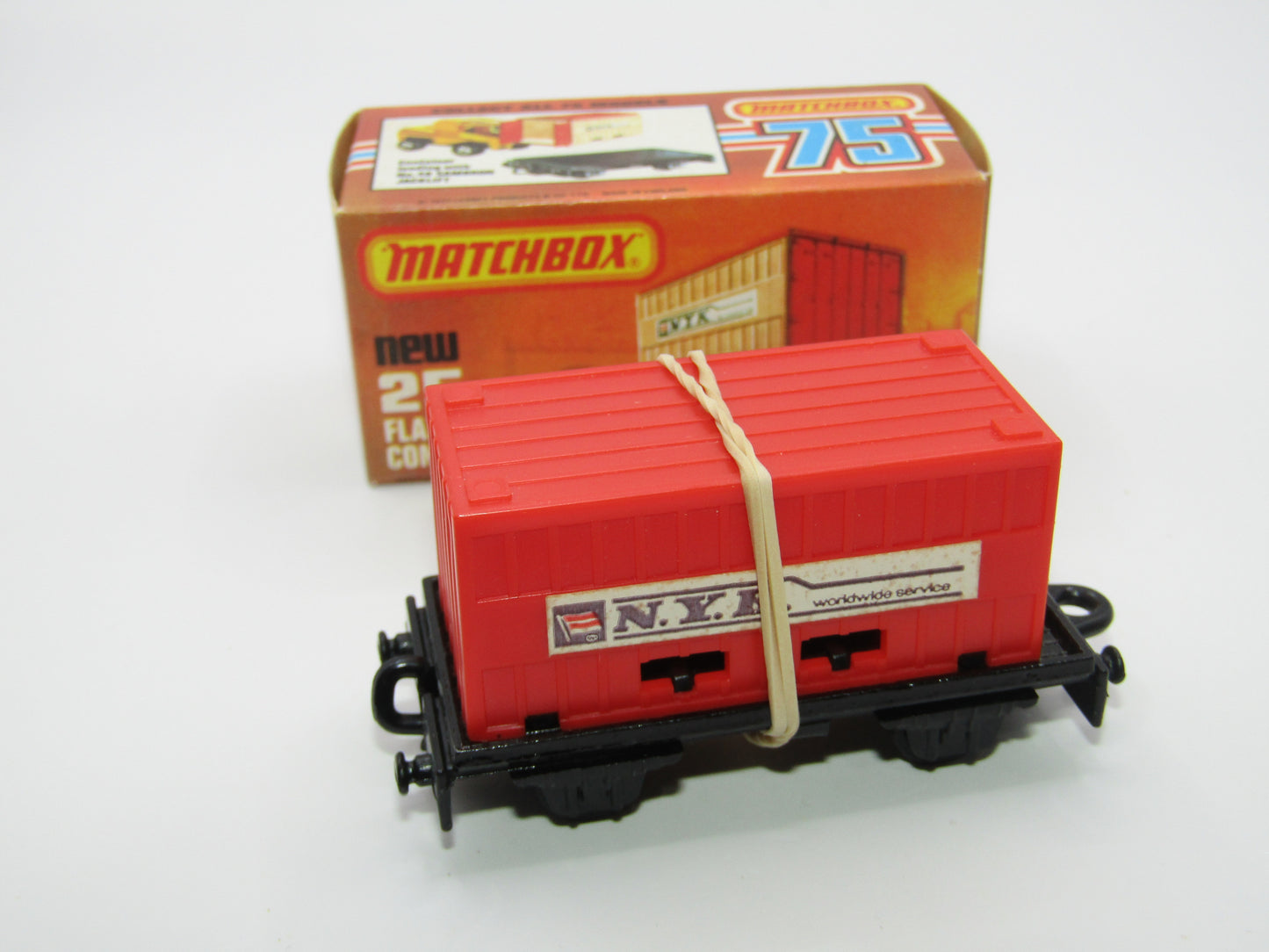 Matchbox Superfast No 25C Flat Car Container ORANGE-RED NYK